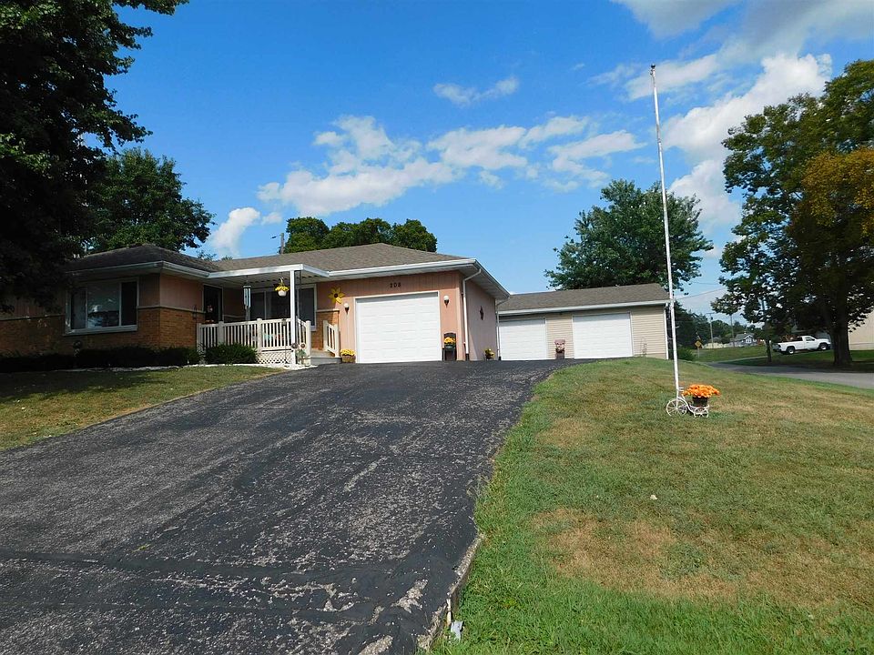 1st image of 208 S Highland Dr