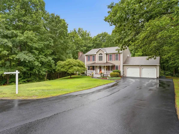 5 Alderwood Court, Hooksett, NH 03106