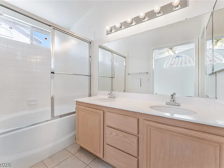 3523 Autumn Rain Ct — Photo 24