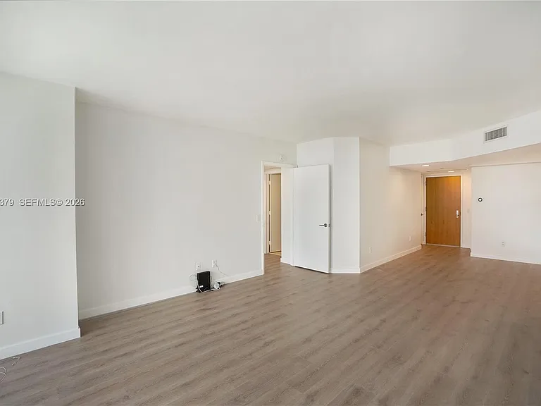 21205 Yacht Club Dr #2604 — Photo 6