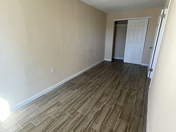 4th image of 10212 Calcutta Dr #B