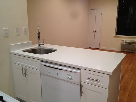 Rented by Sky Management | media 57