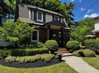 1007 N Shore Blvd E, Burlington, ON L7T1X8
