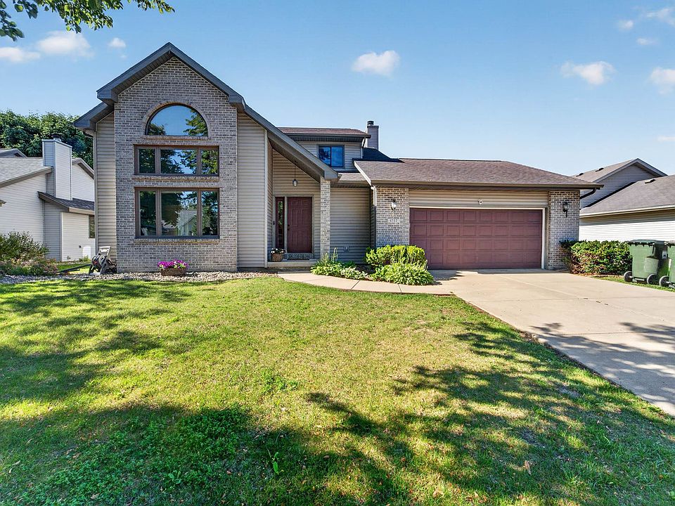 1st image of 1757 Colony Cir