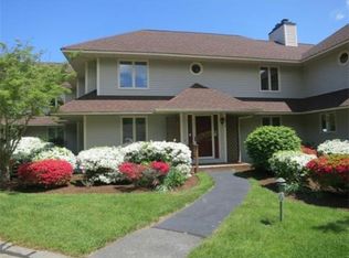 6 Bittersweet Ln, Bourne, MA 02532