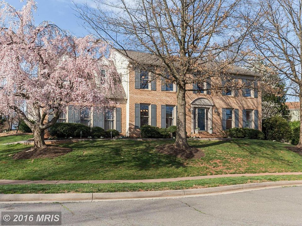 1st image of 2909 Parklawn Ct