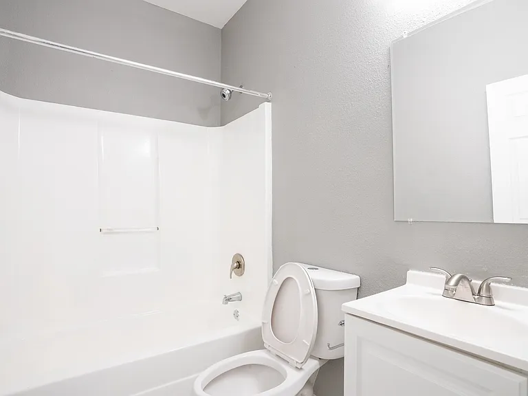 383 Yonkers Ave NW #B — Photo 8