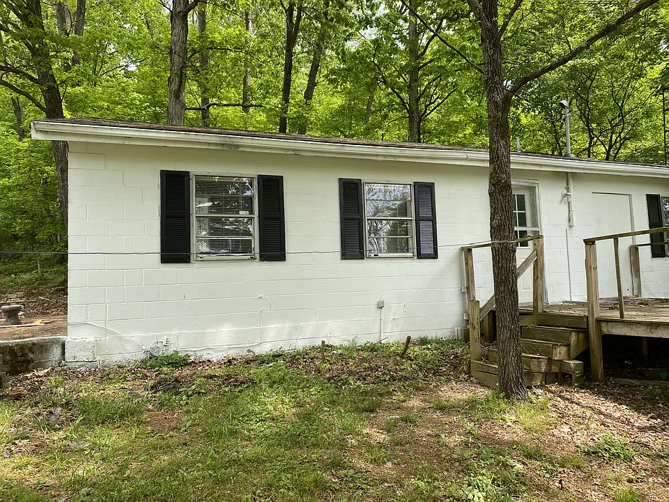 2232 Petros Browning Rd #1