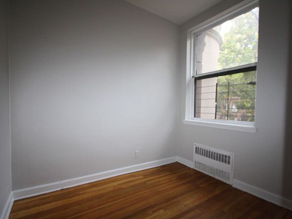 4th image of 217 Saint Johns Pl APT 2A