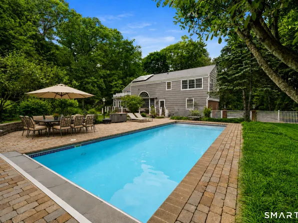 12 Settlers Trail, Darien, CT 06820