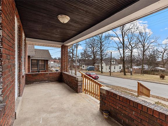 2nd image of 9437 W Milton Ave