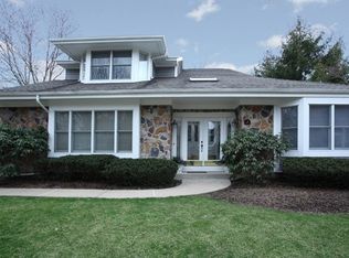 2 Marigold Ct, Princeton, NJ 08540