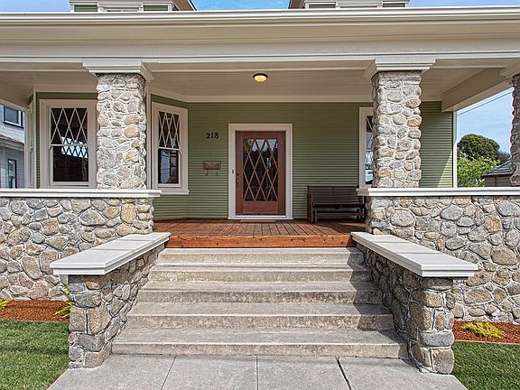 3rd image of 218 Highland Ave