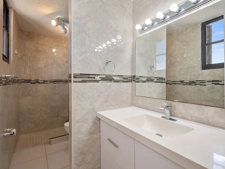 Ave Ponce de Leon 1717 Condominio Plaza Inmaculada — Photo 26