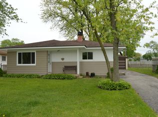 347 Maureen Dr, Wheeling, IL 60090