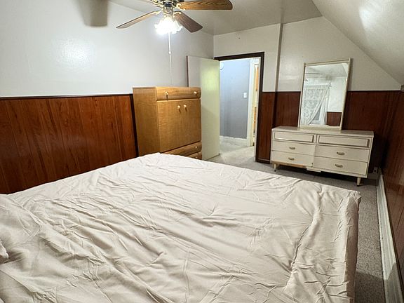 5th image of 13449 S Brandon Ave