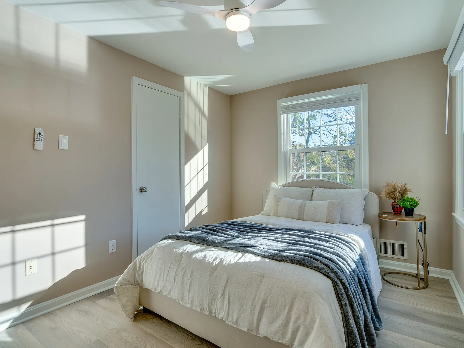 8131 Pinelake Court - UL 1L — Photo 2