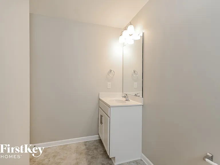 107 Sawyer Ln N — Photo 13