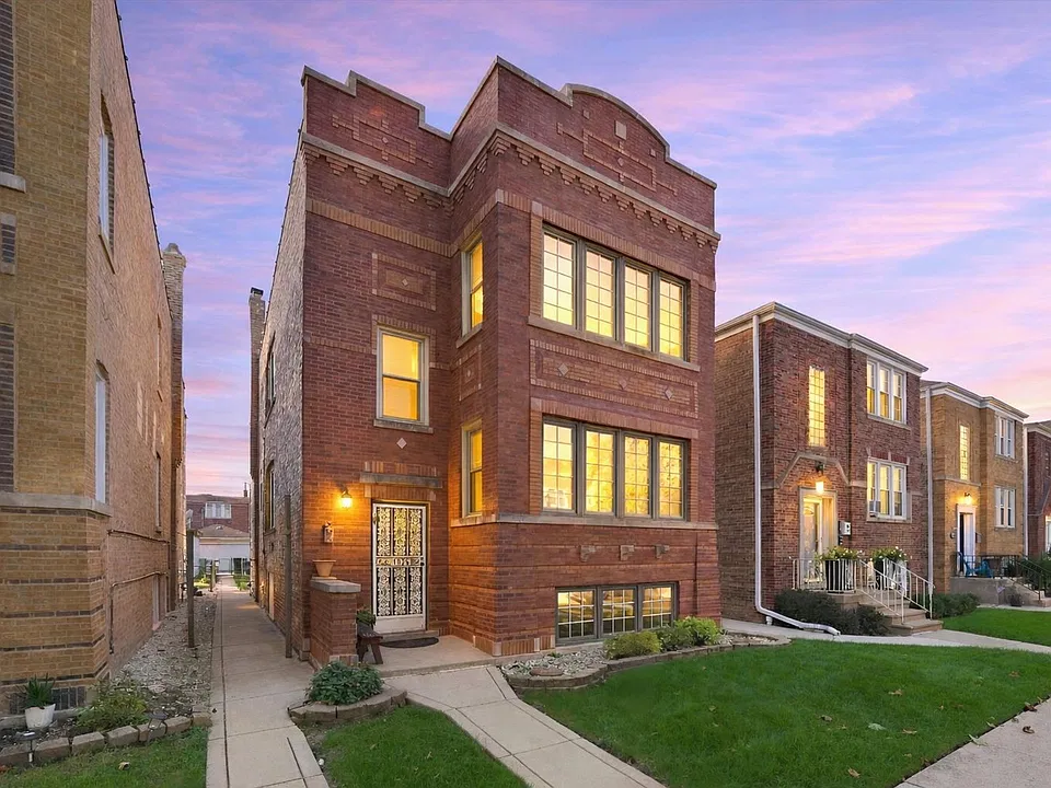 1826 Elmwood Ave #2