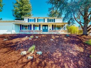 2216 Hillside Dr, Santa Rosa, CA 95404