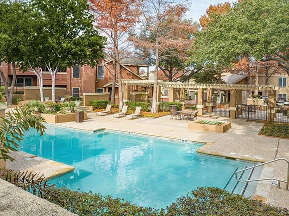 3rd image of 10501 N Macarthur Blvd #2029