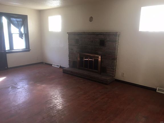 2nd image of 8987 Ramona Ave