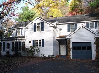 327 County Park Rd, Pottstown, PA 19465