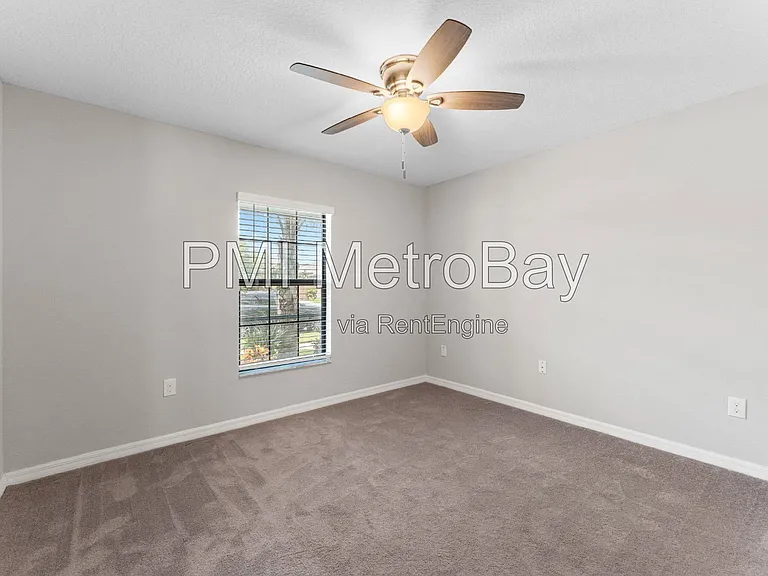 9703 Sage Creek Dr — Photo 34