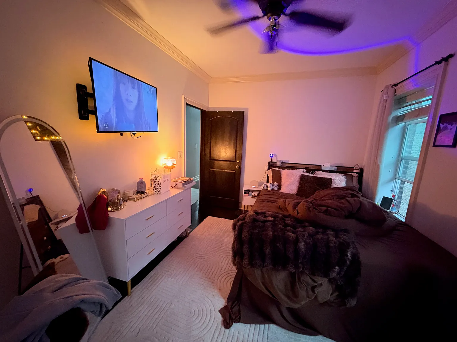 3 bed, 1500 sqft, $2,750 — Photo 3