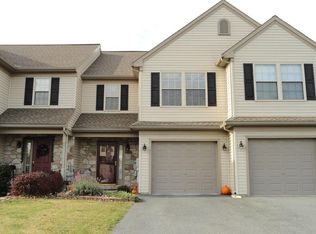 44 Granite Dr, East Earl, PA 17519