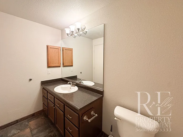 4618 NW Bernard St — Photo 17