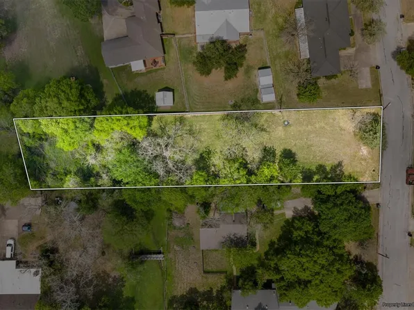 0 N Drumm St, Brenham, TX 77833