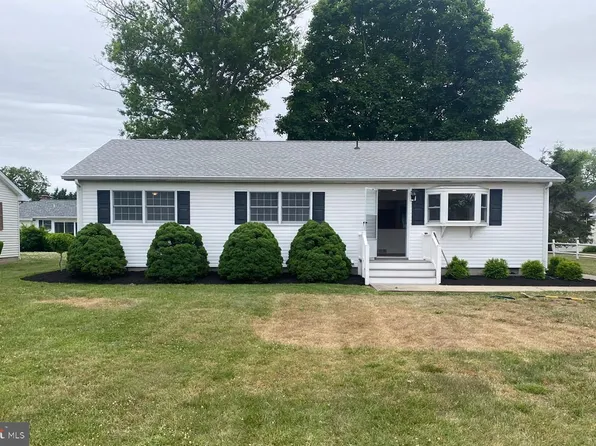 118 Chesapeake Dr, Rehoboth Beach, DE 19971