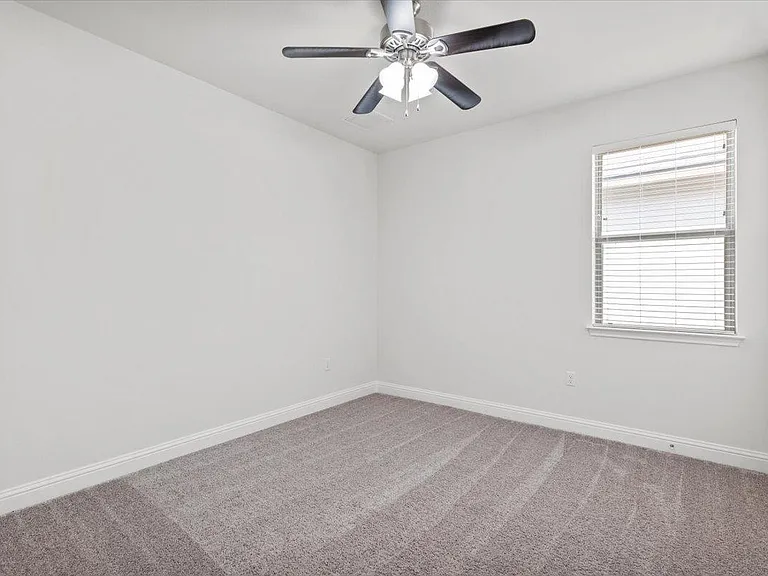 6717 Vicenza Dr — Photo 28