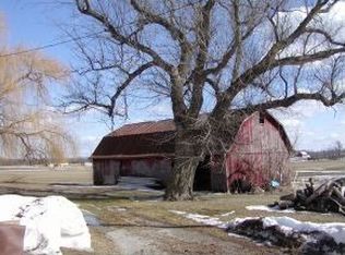 8995 Liberty School Rd, Omro, WI 54963