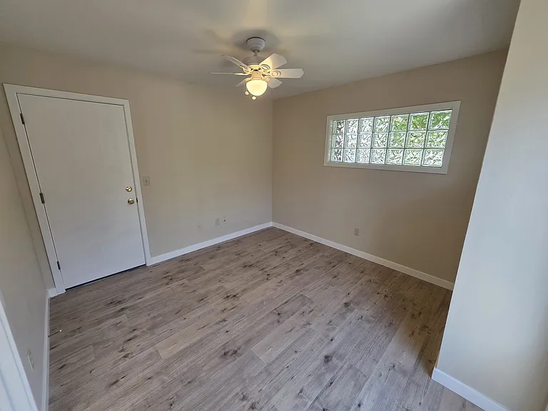 2406 Central Park Dr — Photo 15