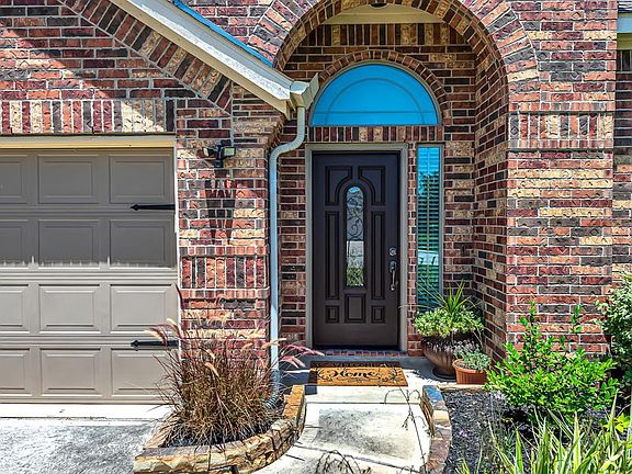 4th image of 12938 Millstream Bend Ln