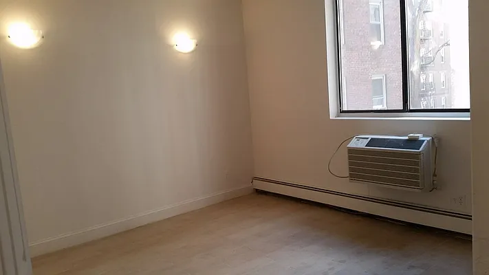 Rented by Bahar Management | media 27