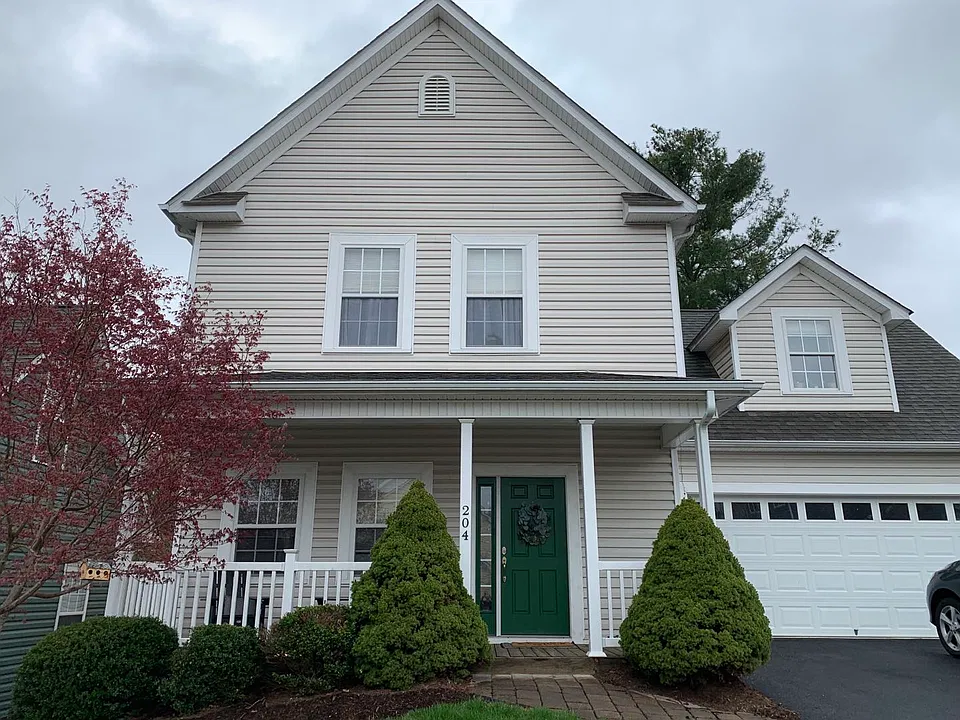 204 Courtney Cir