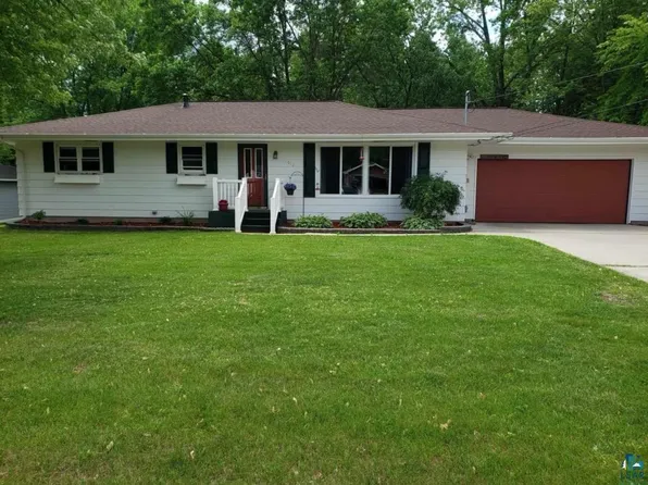 1612 E 39th St, Hibbing, MN 55746