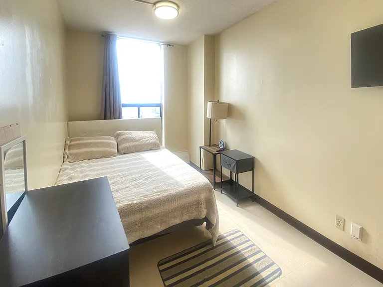 401 Princess St — Photo 43