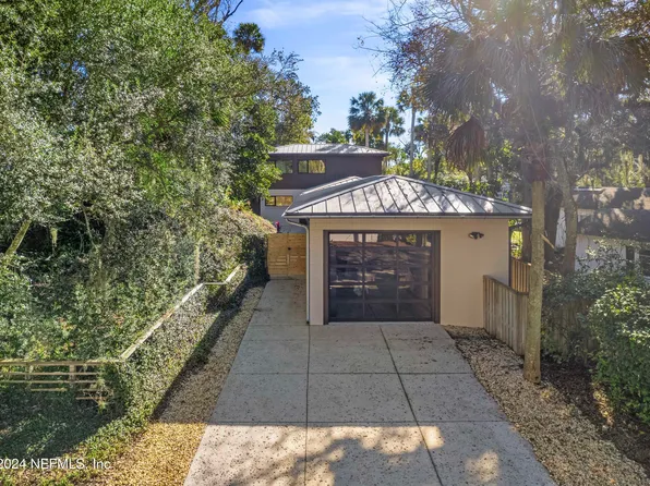 390 5TH Street, Atlantic Beach, FL 32233