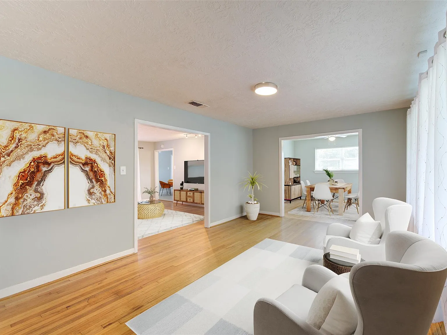 3 bed, 2.0 bath, 1843 sqft, $2,450 — Photo 3