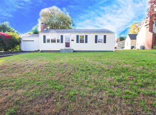 215 Fowler Ave, Middletown, CT 06457