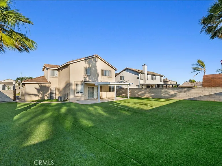 6766 Royal Crest Ct — Photo 46