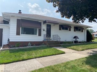 5653 Cumberland Dr, Garfield Heights, OH 44125