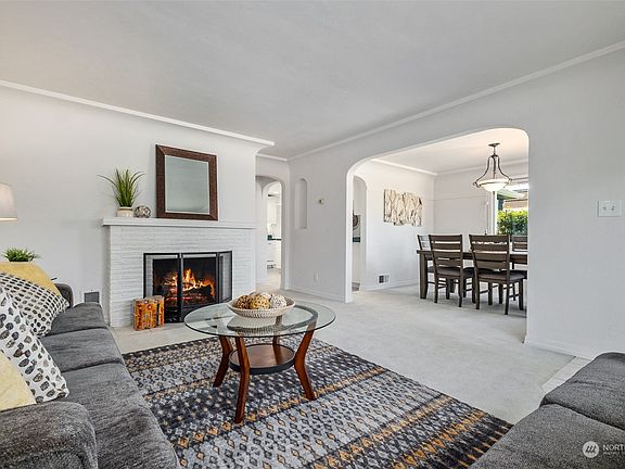 4th image of 330 18th Street NW