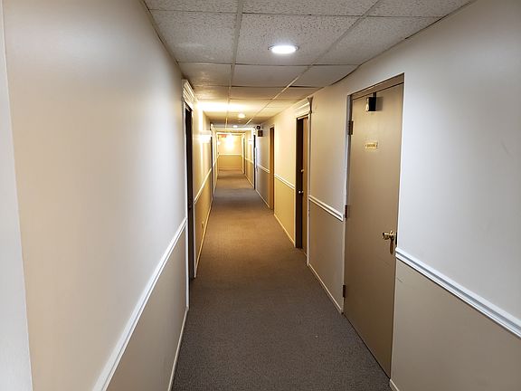 3rd image of 1000 Bayside Dr Unit 109