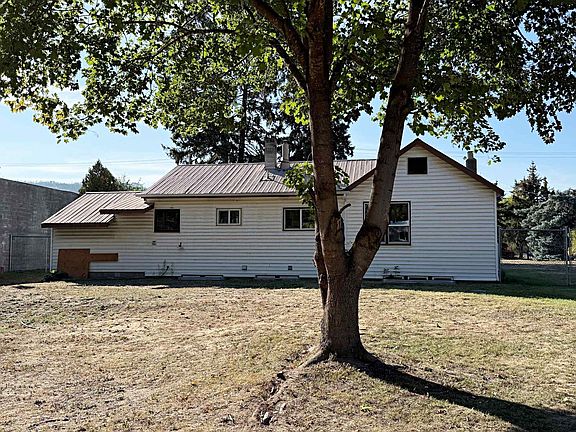 2nd image of 4562 Barriere Town Rd