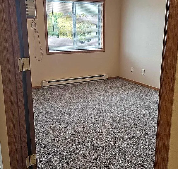 Belcastle Apartments — Photo 36